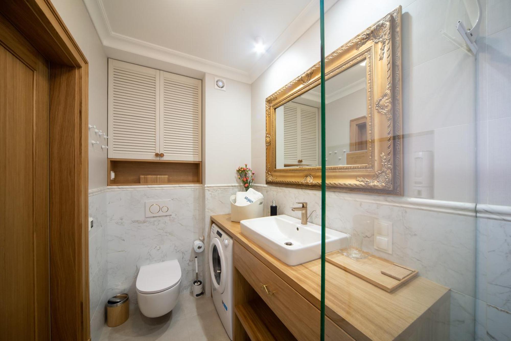 Maya's Flats & 102 - Premium Przy Parku Regana 3 Blisko Plazy Lägenhet Gdańsk