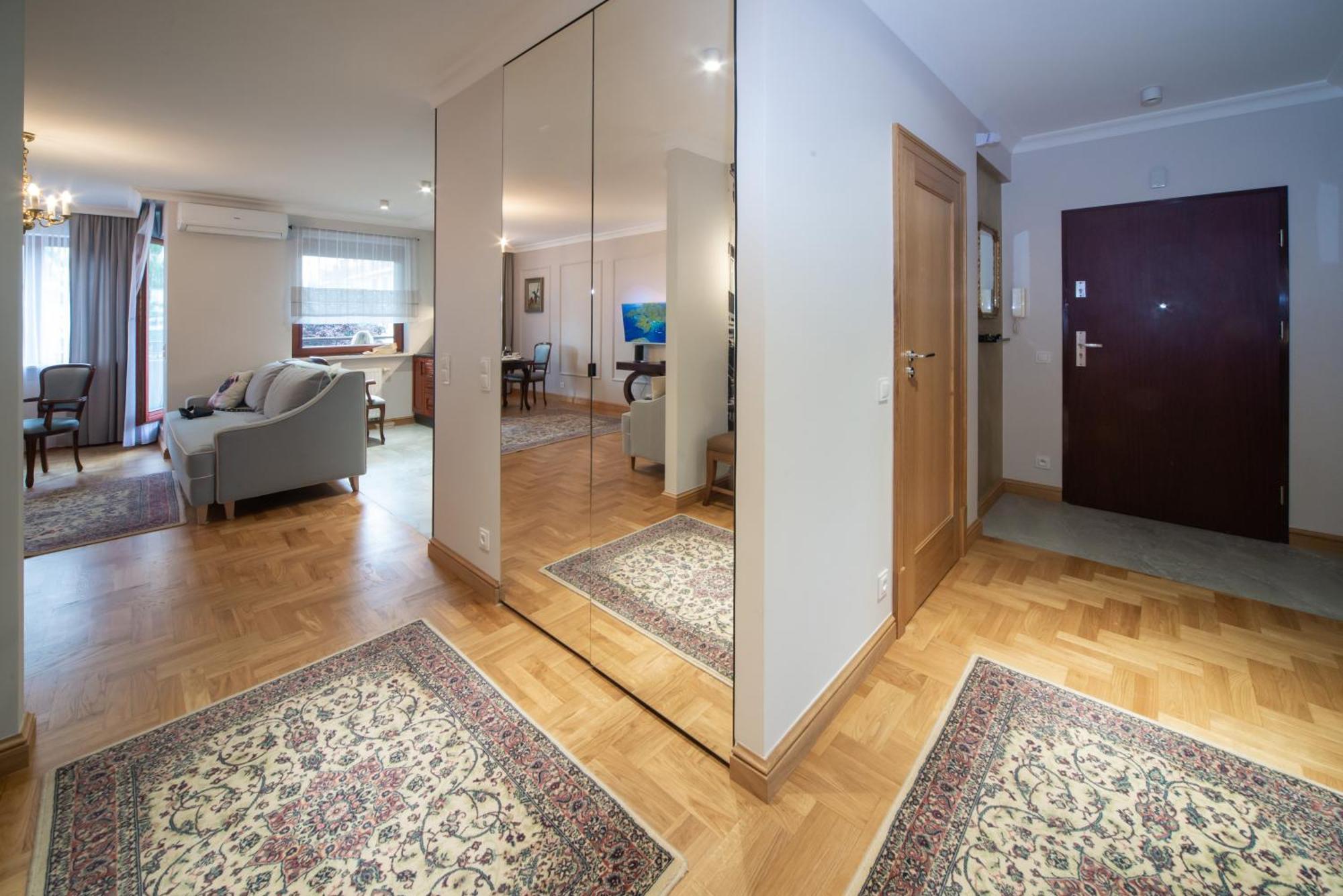 Maya's Flats & 102 - Premium Przy Parku Regana 3 Blisko Plazy Lägenhet Gdańsk